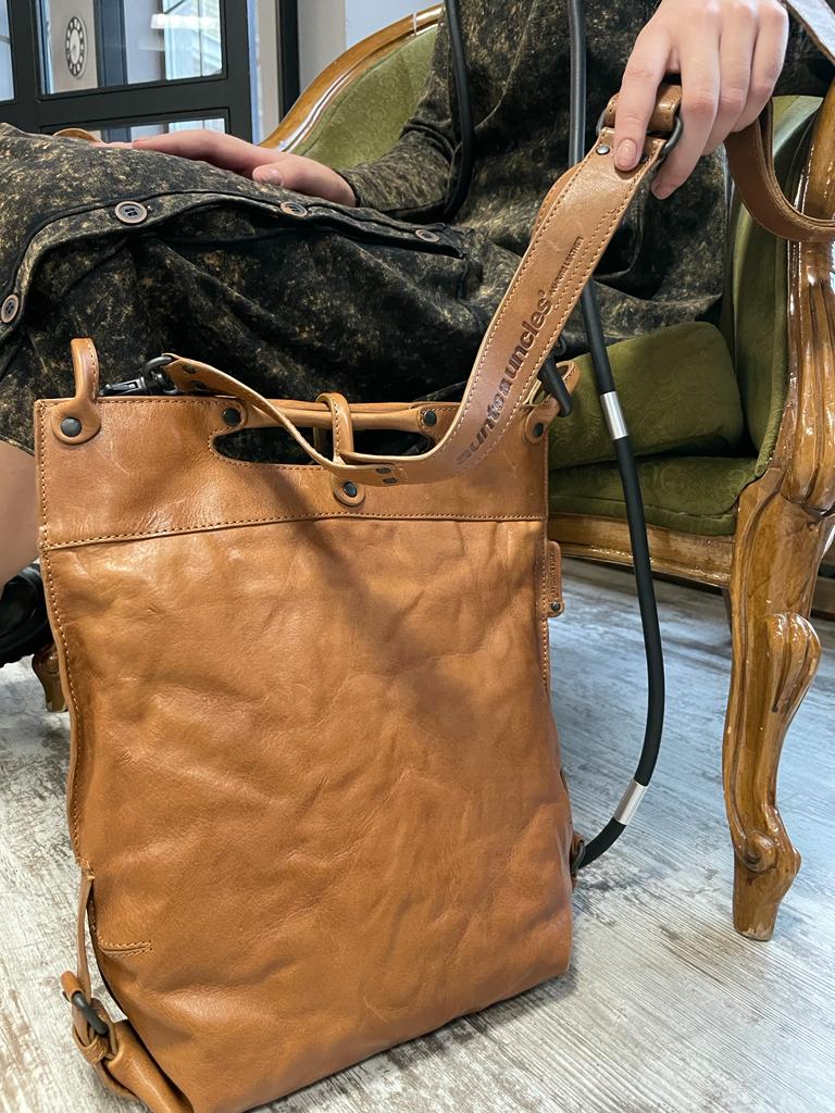 1f77ec0f-919f-40dd-8db0-e58452685ef5