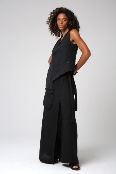 жилет 320 черный брюки 207 (4)