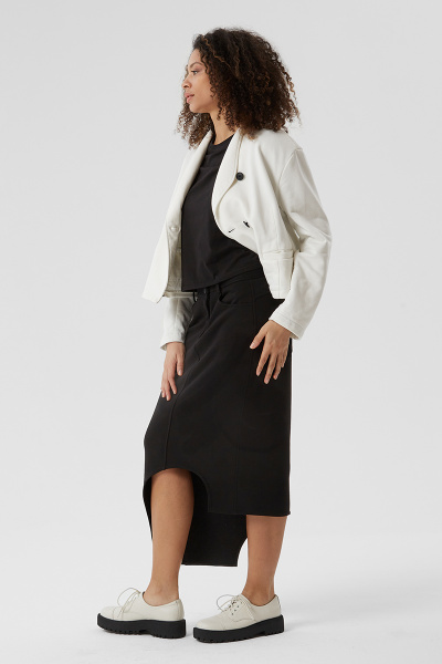 24-23-02_clothe_anna4180